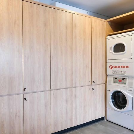 M Cabin Karawaci Binong Екстер'єр фото