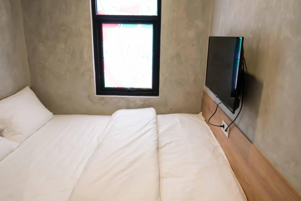 M Cabin Karawaci Binong Екстер'єр фото