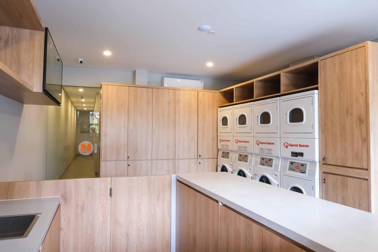 M Cabin Karawaci Binong Екстер'єр фото