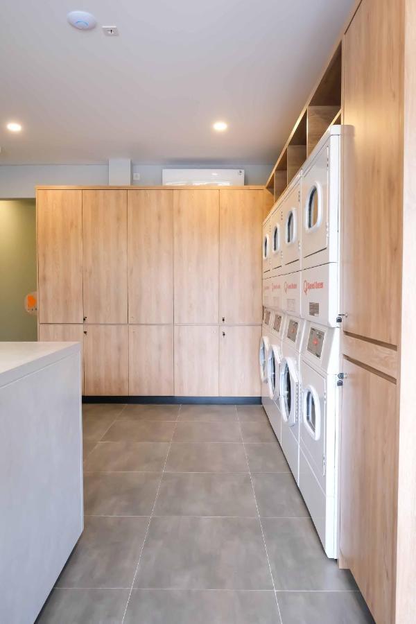 M Cabin Karawaci Binong Екстер'єр фото